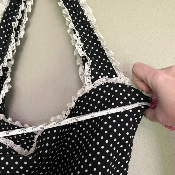 Adorable custom goth lolita apron dress with unique hem bear pockets - Picture 5 of 16